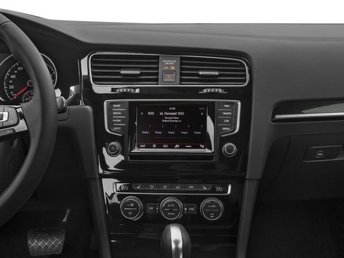 Used 2017 Volkswagen Golf S w/ Driver Assistance Package AWD/4WD image 10