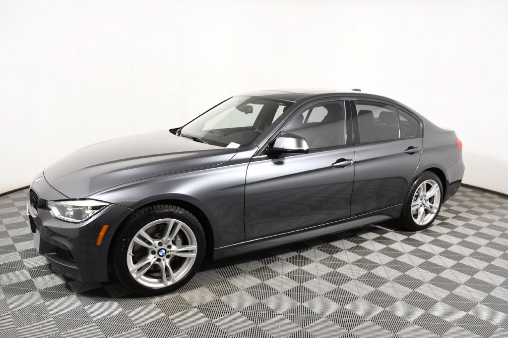 Used 2018 BMW 340i xDrive Sedan AWD/4WD image 2
