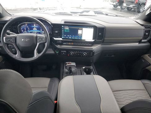 Used 2024 Chevrolet Silverado 1500 ZR2 image 9