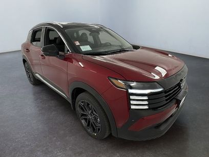 Used 2025 Nissan Kicks SR w/ Illumination Package