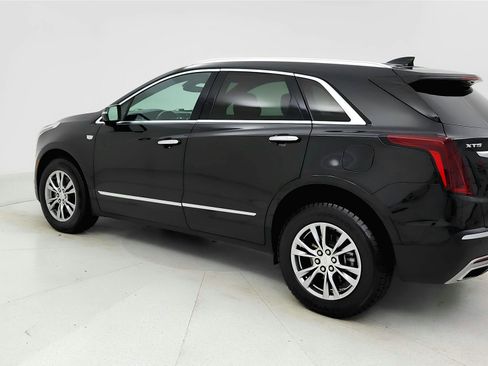 Used 2023 Cadillac XT5 Premium Luxury image 2