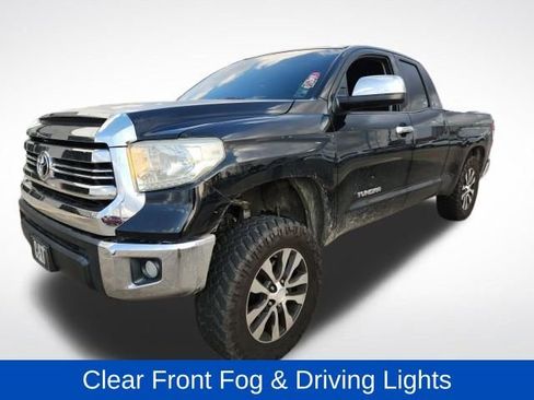 Used 2017 Toyota Tundra SR5 w/ SR5 Upgrade Package image 4