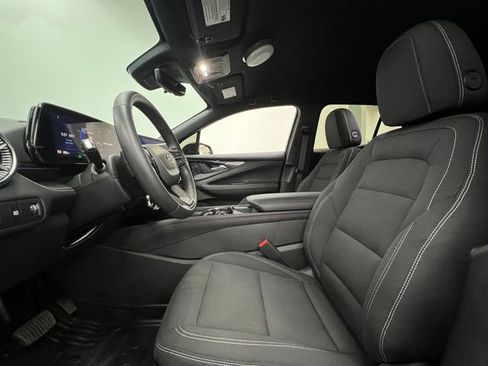 Used 2024 Chevrolet Blazer EV AWD Police image 15