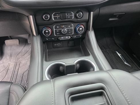 Used 2023 Chevrolet Tahoe Z71 w/ Luxury Package AWD/4WD image 24