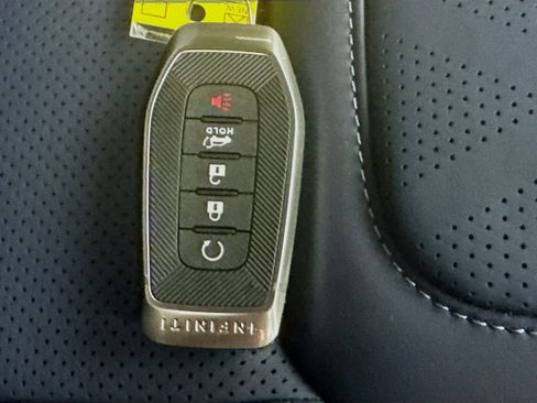 New 2026 INFINITI QX80 4WD w/ Sport Exterior Package image 38