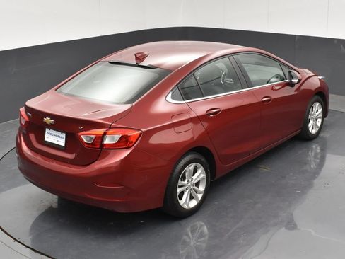 Used 2019 Chevrolet Cruze LT FWD image 29