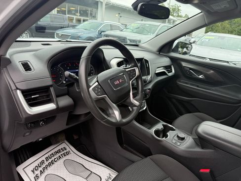 Used 2024 GMC Terrain SLE w/ Driver Convenience Package AWD/4WD image 13
