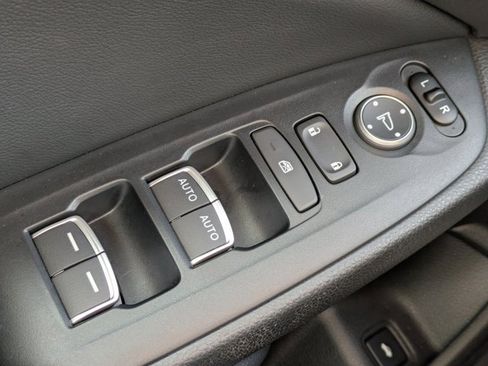 Used 2018 Honda Accord Sport image 20