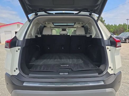 Used 2021 Nissan Rogue SV w/ Premium Package FWD image 47