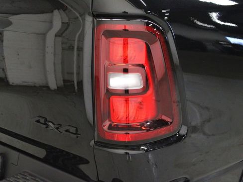 New 2026 RAM 1500 4x4 Crew Cab image 39