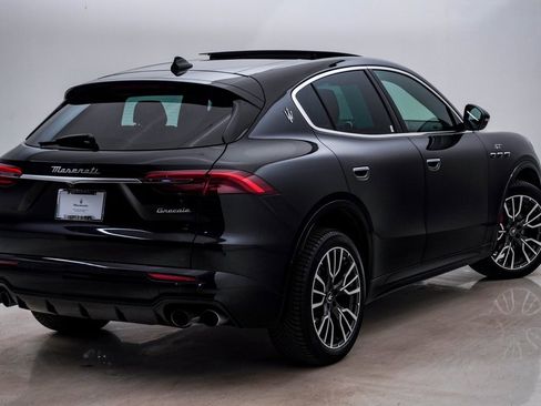 Certified 2024 Maserati Grecale GT image 11