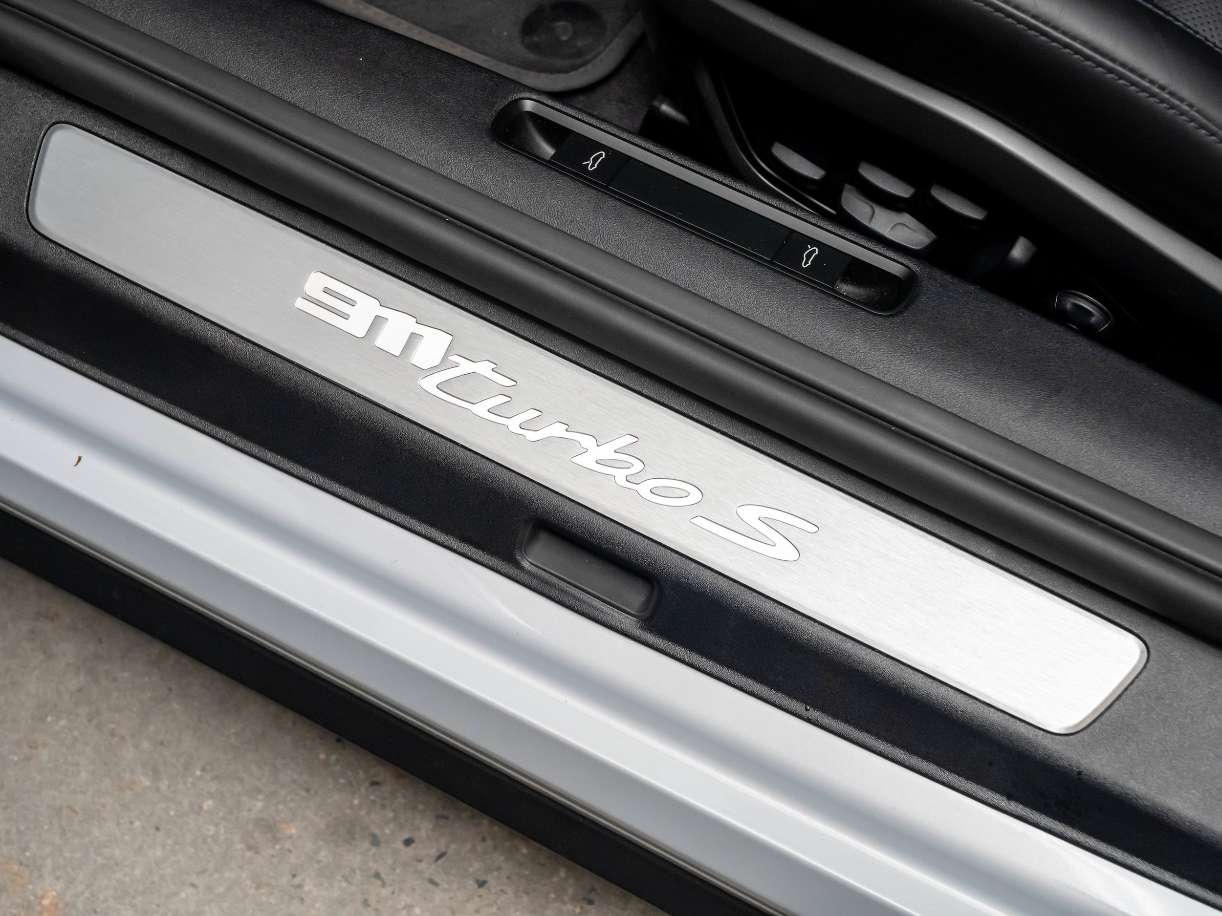 Certified 2023 Porsche 911 Turbo S AWD/4WD image 29