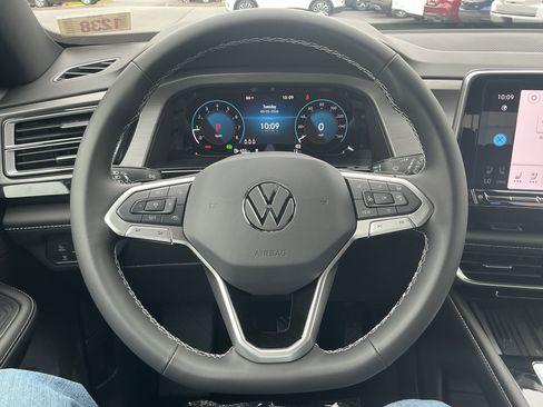 New 2026 Volkswagen Atlas Cross Sport SE AWD/4WD image 14