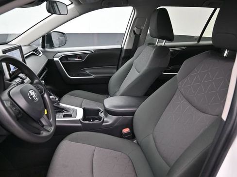 Used 2024 Toyota RAV4 XLE image 12