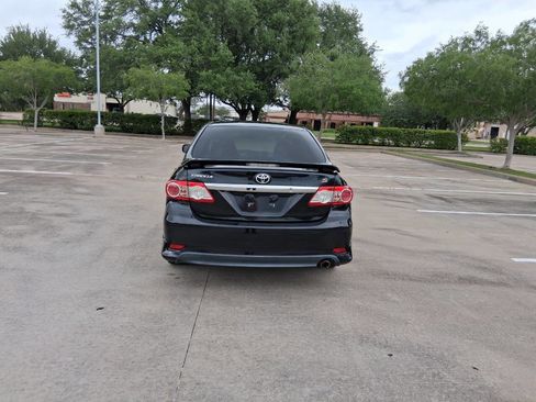Used 2013 Toyota Corolla S image 5