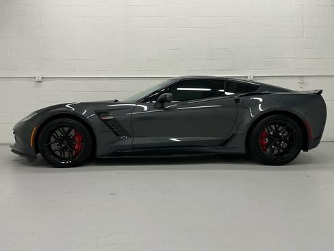 Used 2017 Chevrolet Corvette Z06 RWD image 4