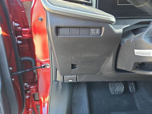 New 2026 Nissan Kicks SV w/ SV Premium Package image 18