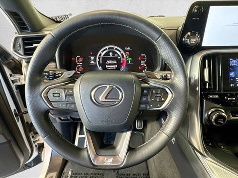 Used 2024 Lexus LX 600 F Sport AWD/4WD image 11