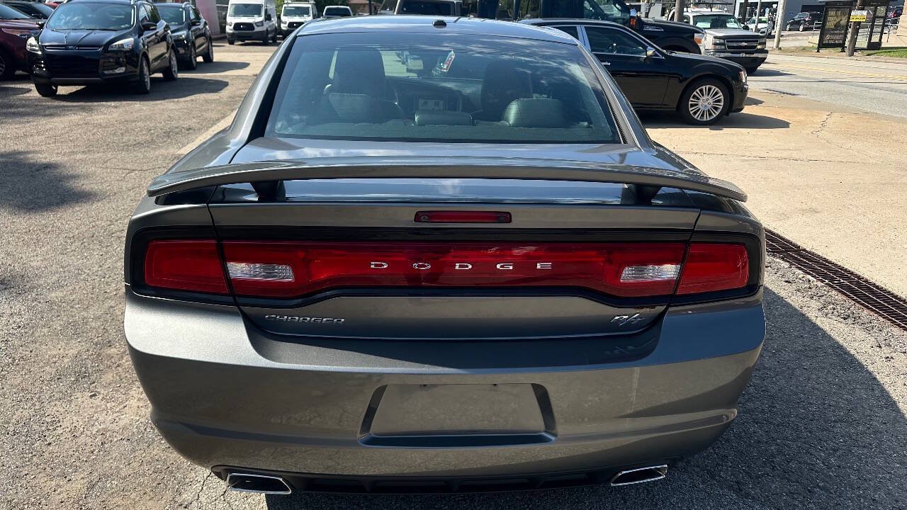Used 2011 Dodge Charger R/T RWD image 4