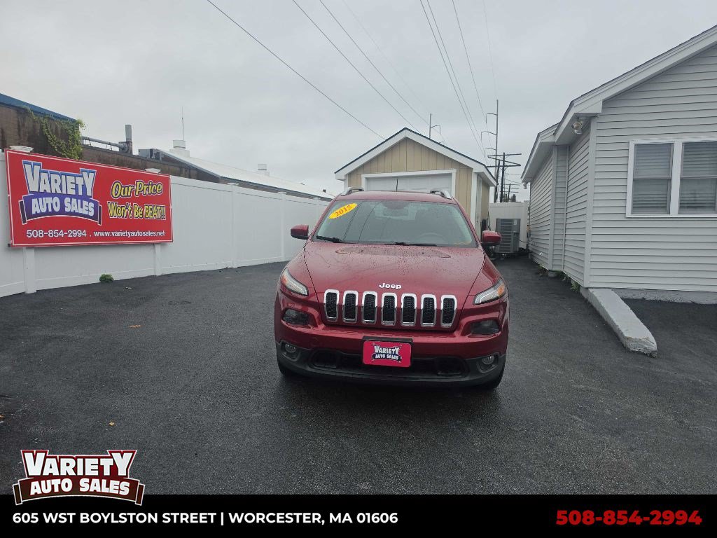 Used 2015 Jeep Cherokee Latitude w/ Cold Weather Group AWD/4WD image 1