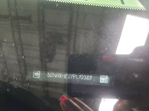 Used 2023 Chevrolet Equinox LS image 33