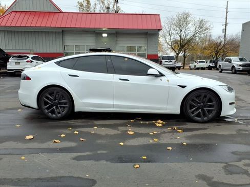 Used 2021 Tesla Model S Plaid image 6