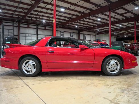 Used 1994 Pontiac Firebird Coupe image 10