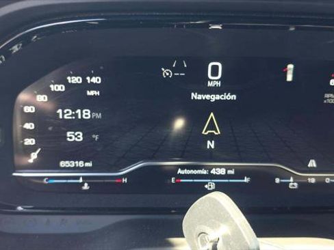 Used 2024 GMC Yukon XL Denali image 12