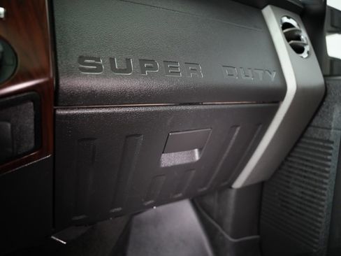 Used 2014 Ford F250 Lariat w/ Lariat Ultimate Package image 48