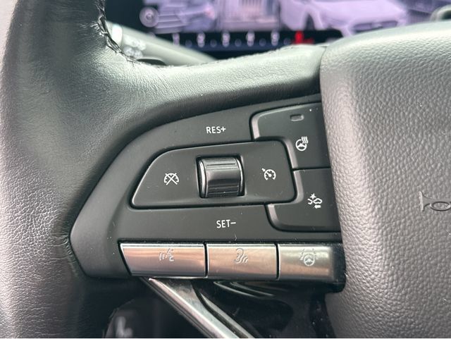 Certified 2024 Cadillac Escalade ESV Sport RWD image 33