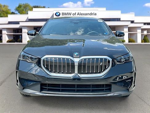 Used 2026 BMW i5 eDrive40 AWD/4WD image 2