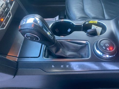 Used 2018 Ford Explorer XLT w/ Equipment Group 202A image 28