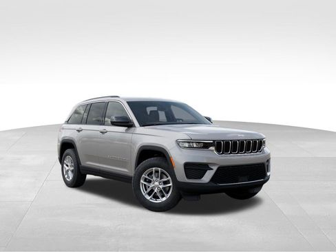 New 2026 Jeep Grand Cherokee Laredo X AWD/4WD image 6