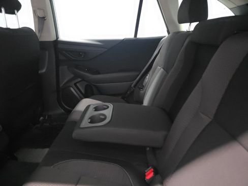 Used 2022 Subaru Outback 2.5i image 10