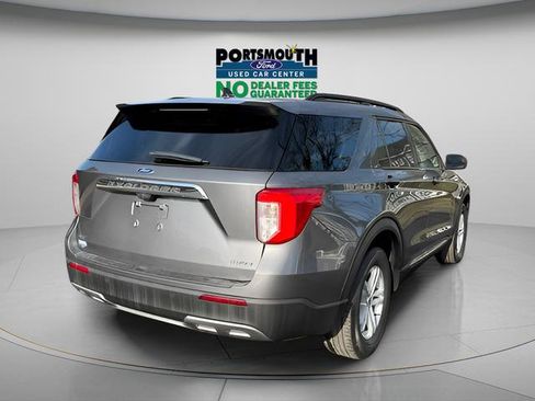 Used 2022 Ford Explorer XLT w/ Equipment Group 202A AWD/4WD image 31
