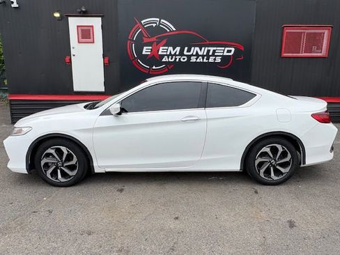 Used 2017 Honda Accord LX-S image 3