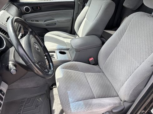 Used 2010 Toyota Tacoma 2WD Access Cab image 13