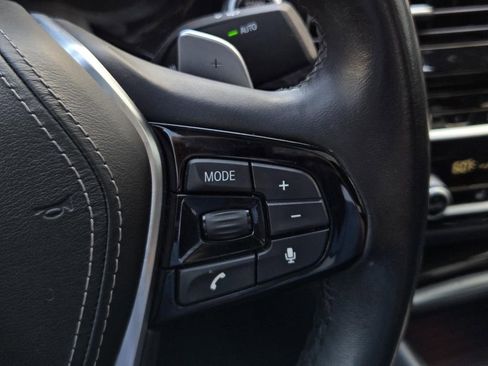 Used 2018 BMW 530i w/ Premium Package image 26