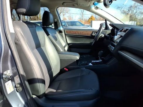 Used 2016 Subaru Outback 3.6R Limited image 13