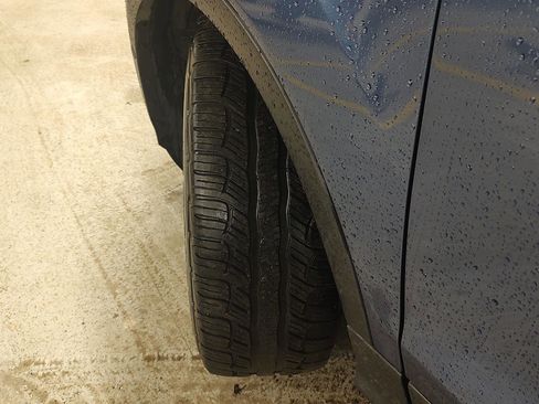 Used 2018 Ford Escape Titanium FWD image 34