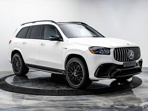 Used 2022 Mercedes-Benz GLS 63 AMG 4MATIC w/ Warmth & Comfort Package image 19