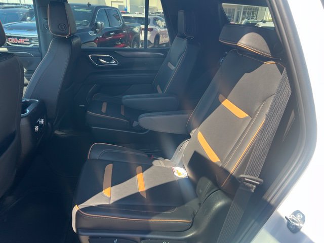 Used 2023 GMC Yukon AT4 AWD/4WD image 7