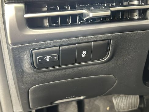 Certified 2026 Hyundai Tucson SE FWD image 23