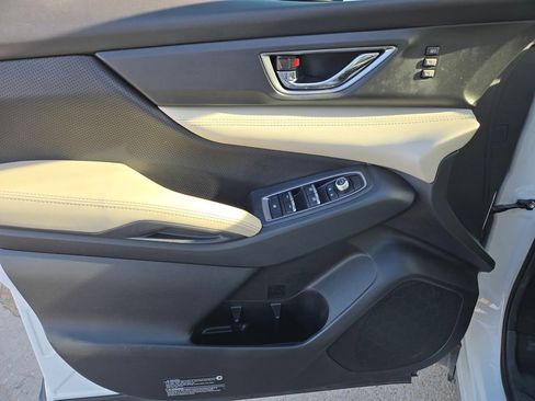 Used 2022 Subaru Ascent Limited image 32