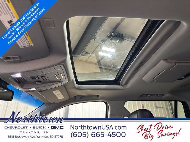 Used 2018 Chevrolet Tahoe Premier AWD/4WD image 22
