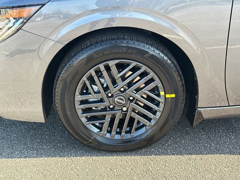 New 2026 Nissan Sentra SV w/ SV Convenience Package FWD image 11