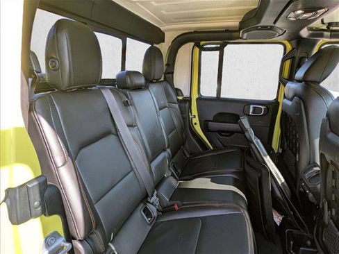 Used 2023 Jeep Gladiator Mojave w/ Cold Weather Group image 16