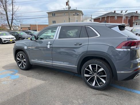 New 2026 Volkswagen Atlas Cross Sport SEL Premium R-Line AWD/4WD image 11