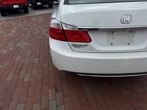 Used 2014 Honda Accord EX image 8