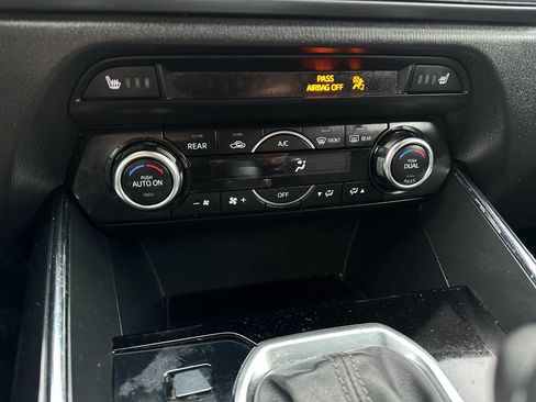 Used 2018 MAZDA CX-9 Touring image 47